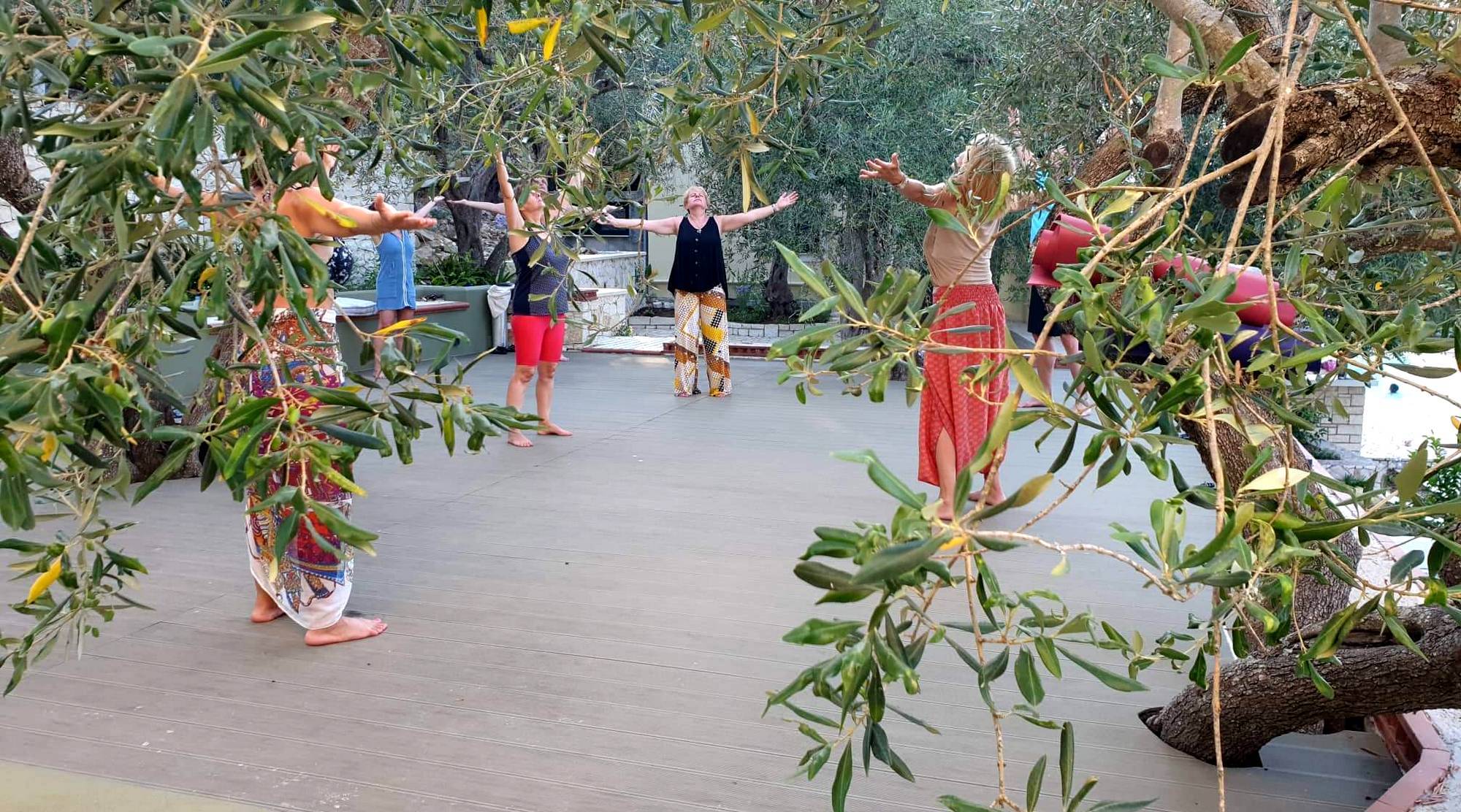 rental homes with Outdoor Yoga - Pilates Space